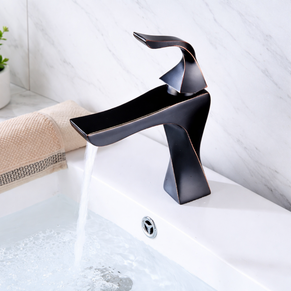 Obsidia Curve – Mitigeur lavabo design sculptural noir