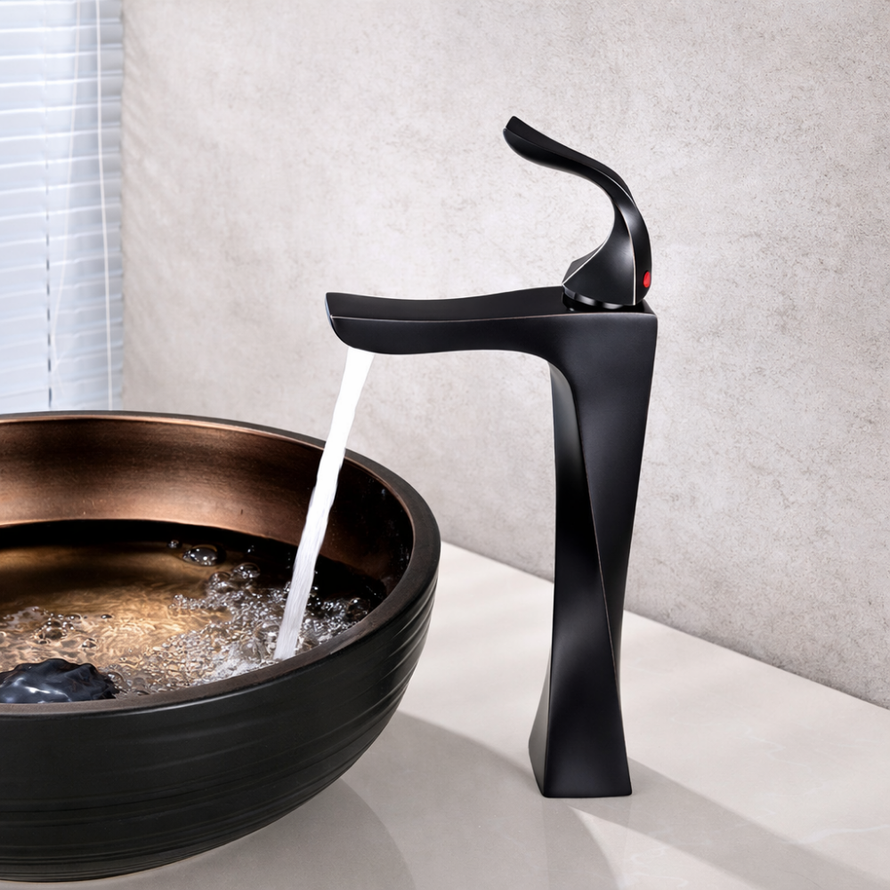 Obsidia Curve – Mitigeur vasque design sculptural noir