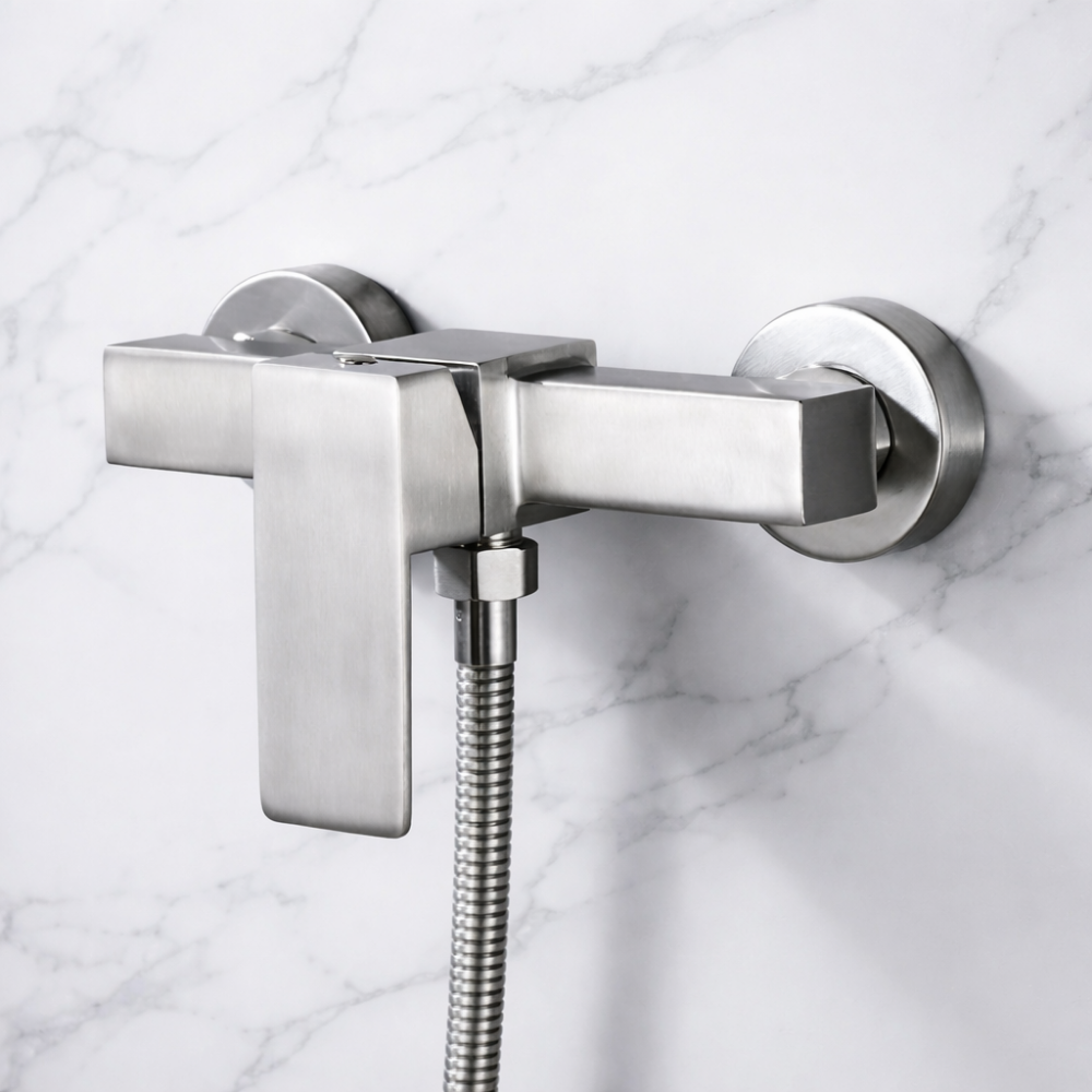 Inoxa Square – Mitigeur bain-douche mural en inox 304 design carré