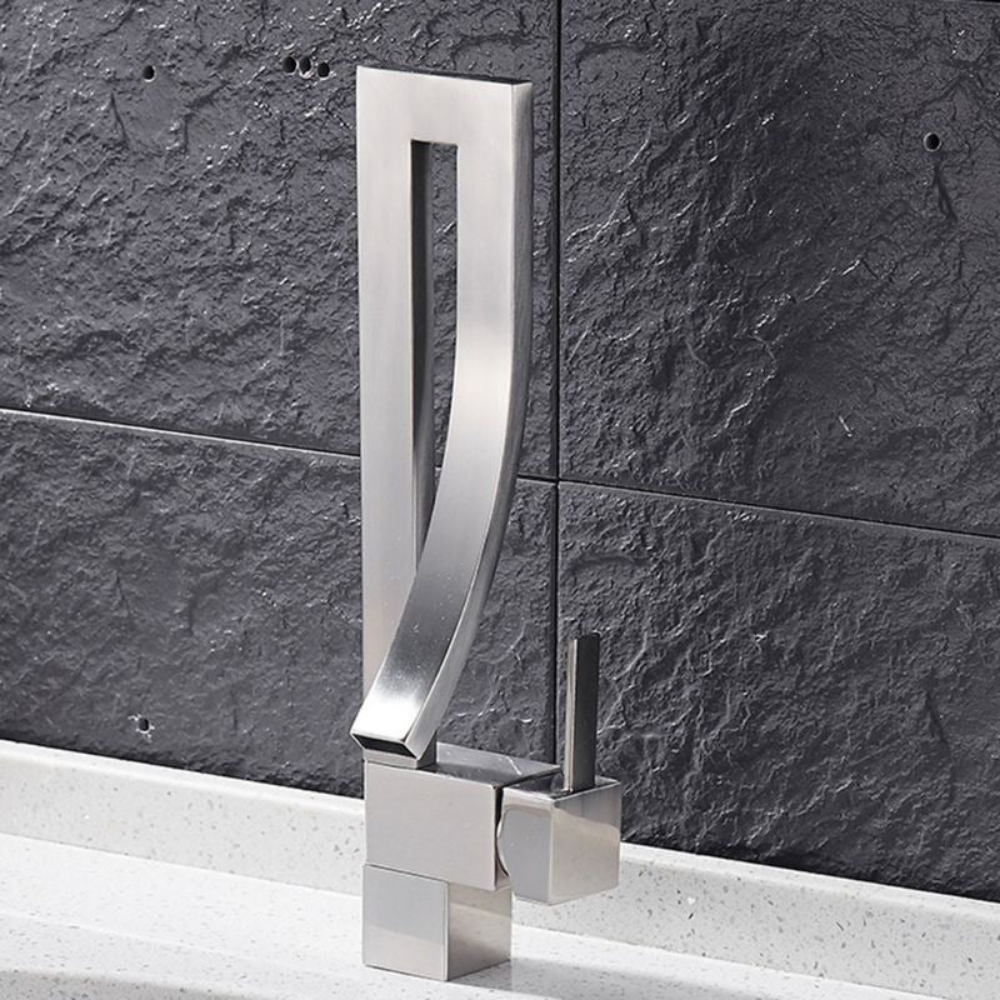 Vector Curve – Mitigeur lavabo design à bec courbé acier brossé