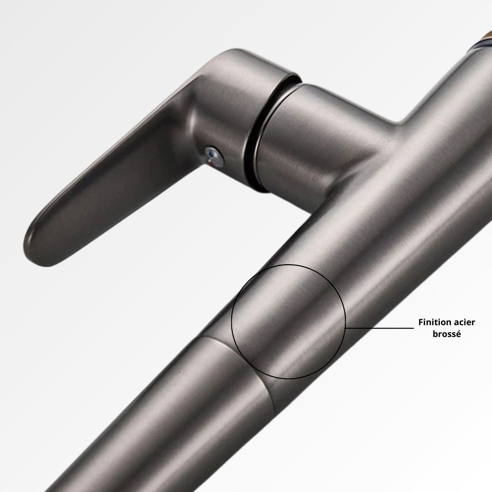 StealthArc Flow – Mitigeur cuisine télescopique en acier brossé avec douchette intégrée